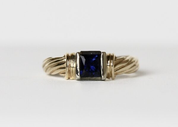 14K White and Yellow Gold Blue Sapphire Ring - Image 3