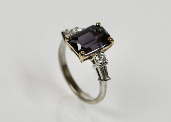 Spinel and Diamond Ring - Image 5