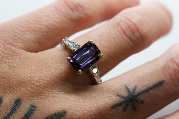 Spinel and Diamond Ring - Image 2