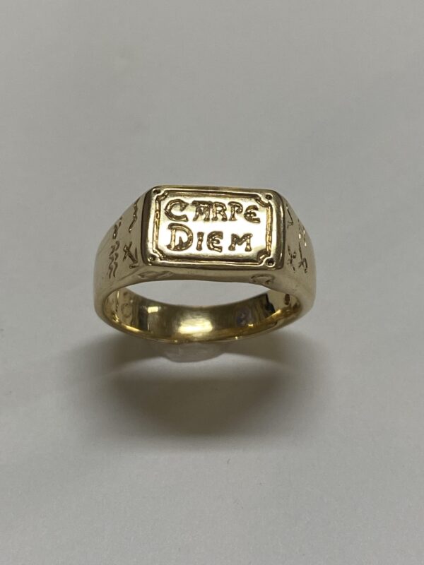 Carpe Diem Gold Band